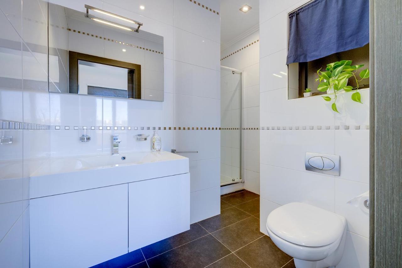 Perfect Location Idyllic 2Br Apartment Sliema Esterno foto