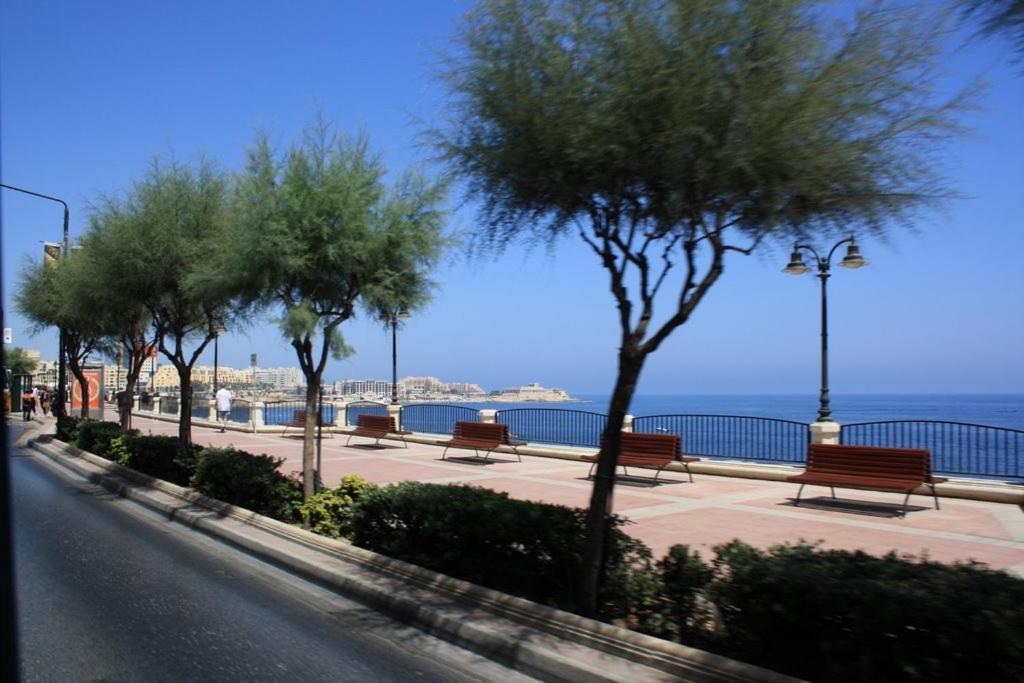 Perfect Location Idyllic 2Br Apartment Sliema Esterno foto